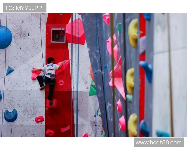 赛后分析:上海攀岩队与北京攀岩队耐力对决的精彩瞬间与启示 赛后分析:上海攀岩队与北京攀岩队耐力对决的精彩瞬间与启示